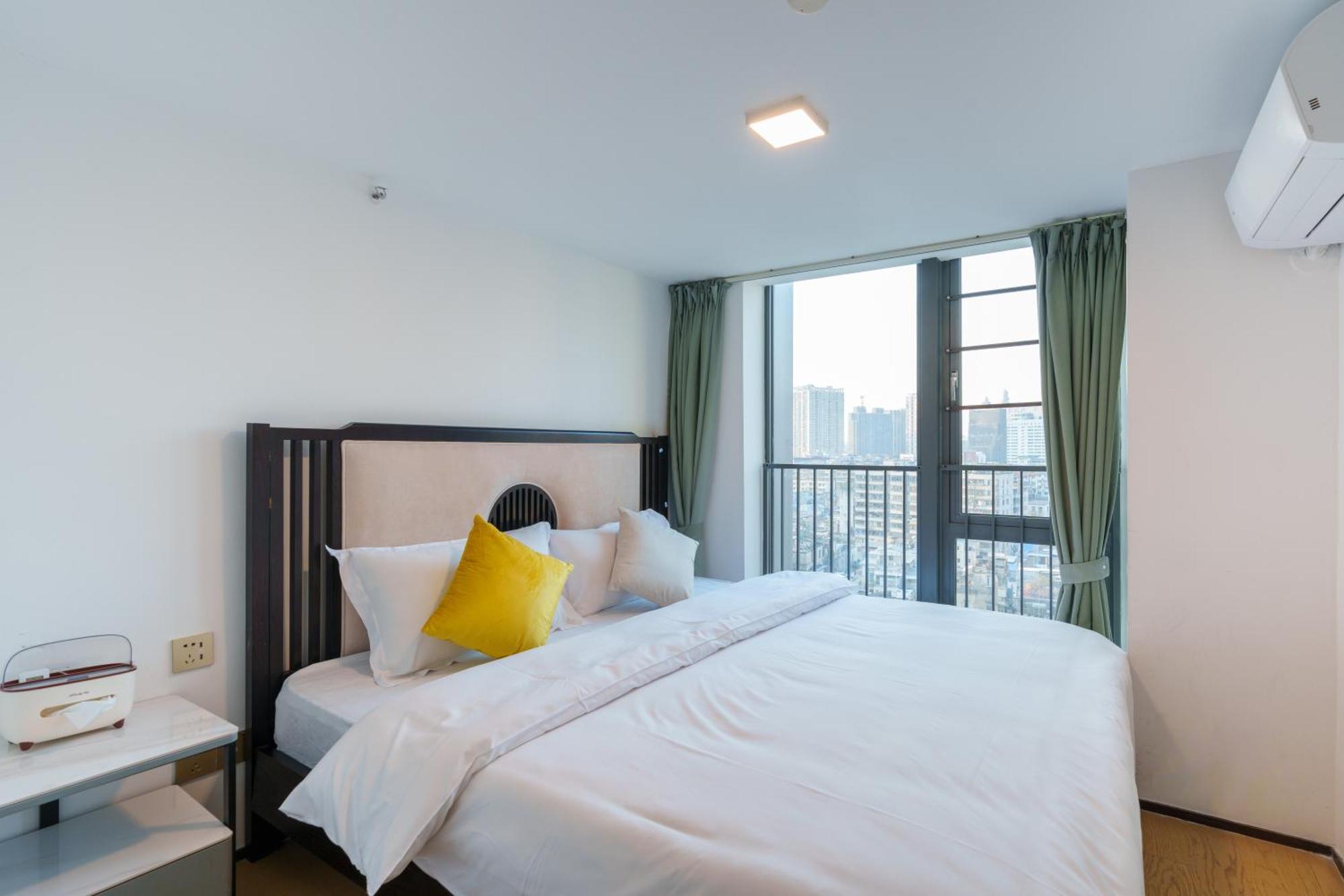 Sunny International Apartment From Beijing Road Гуанчжоу Экстерьер фото